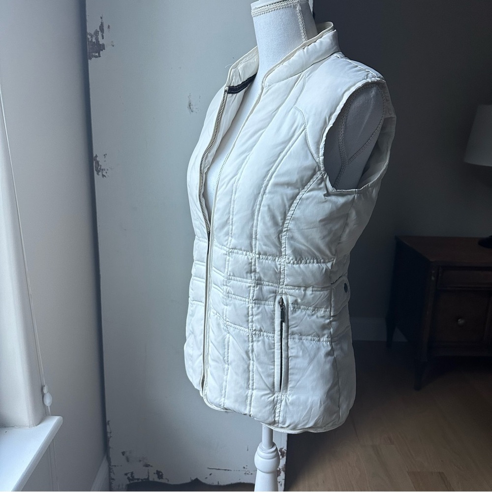 White Roper Vest - Picture 3 of 7
